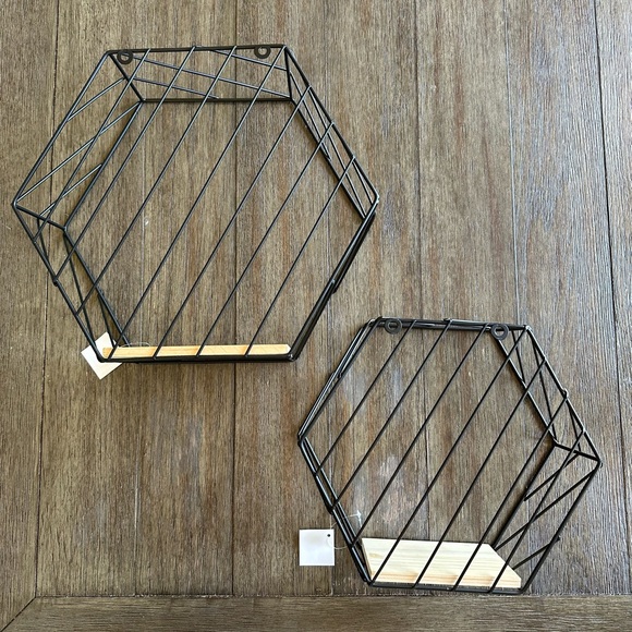 Hexagon Shelves - Picture 4 of 7